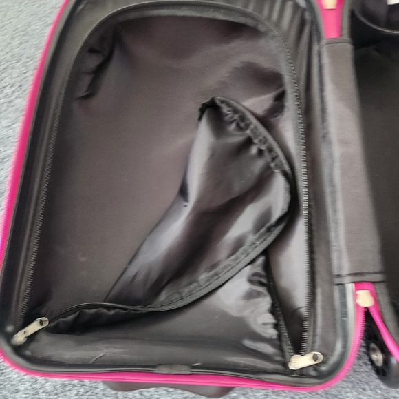 So So Happy Taco Pink Monster Roller Suitcase - Picture 8 of 9